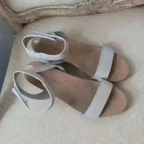 LUCKY Brand Women's Sandals - Picture 6 of 10